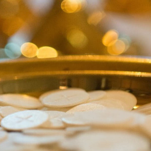 Eucharistie feiern / kmckaskle auf Pixabay Eucharistie feiern
