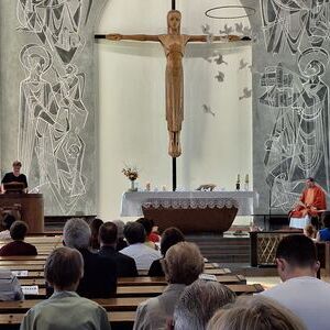 Jugendgottesdienst und Pfarrcafe