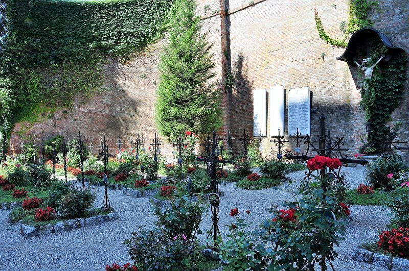 Priester-Friedhof
